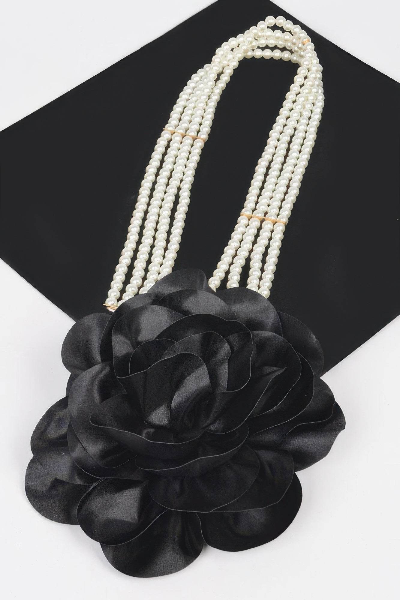 Oversized Flower Pearl Elastic Belt - Bona Fide Fashion