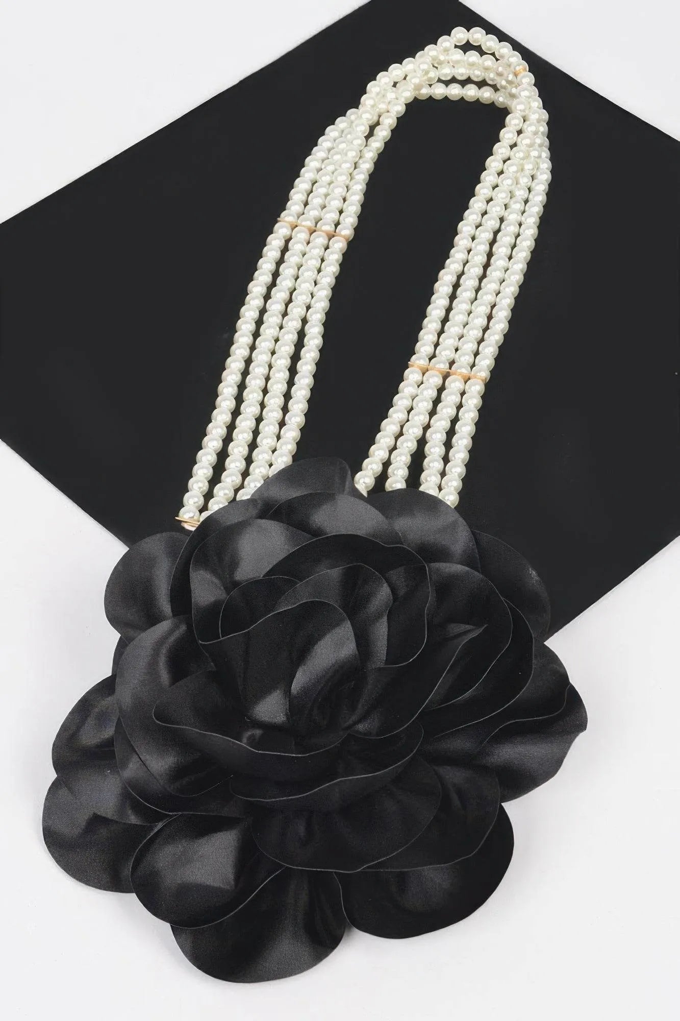 Oversized Flower Pearl Elastic Belt - Bona Fide Fashion