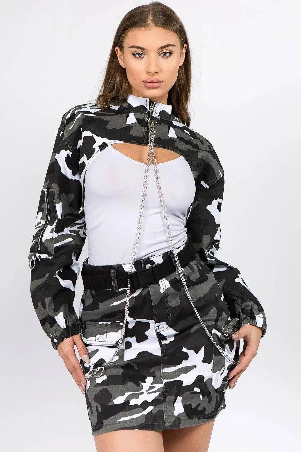 American Bazi Camouflage Cropped Jacket with Chains – Edgy Streetwear Layer - Bona Fide Fashion