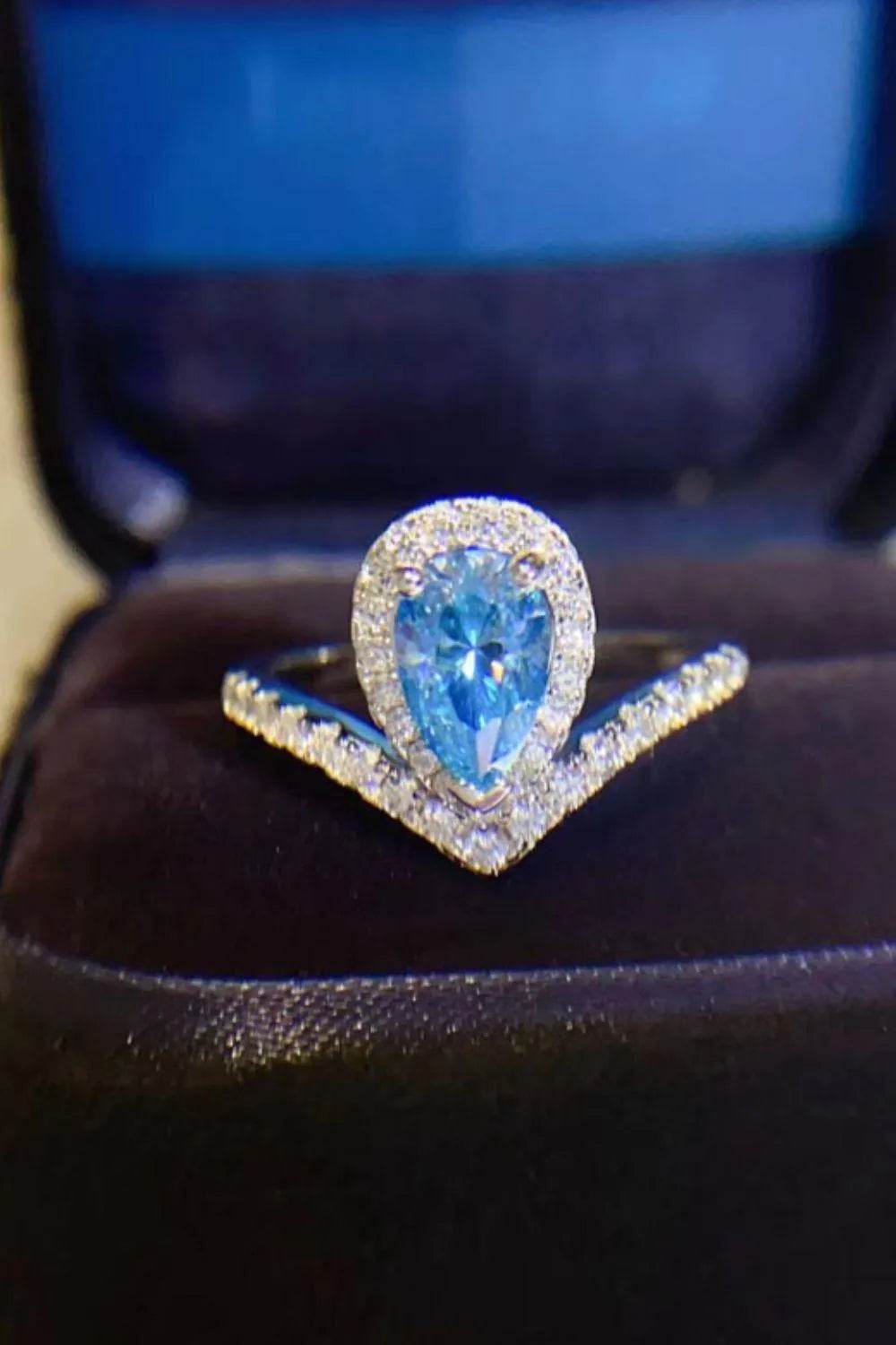 1 Carat Pear-Shaped Moissanite Heart Ring – Romantic Sparkle | Bona Fide Fashion - Bona Fide Fashion