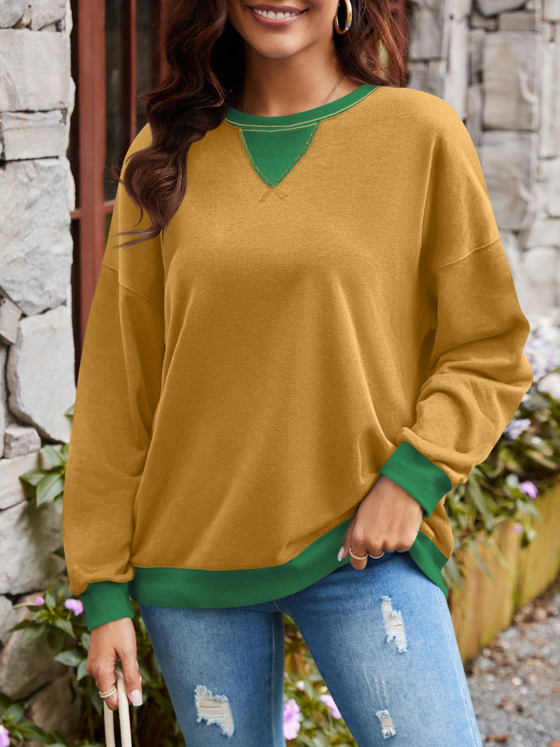 Contrast Round Neck Long Sleeve Sweatshirt