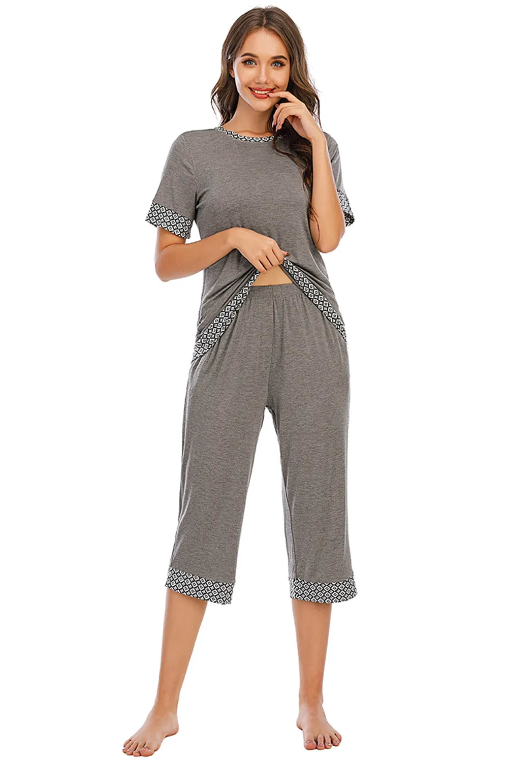 Round Neck Short Sleeve and Capris Pants Lounge Set